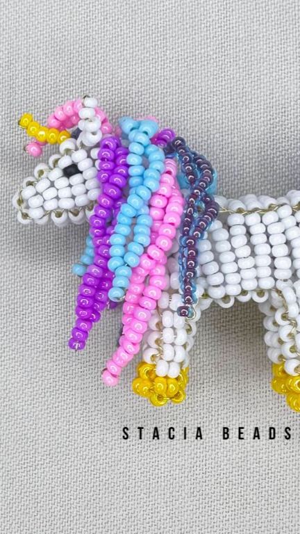 Единорог параллельным плетением