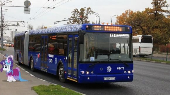 Поездка на автобусе ЛиАЗ-6213.22 № 09470 На маршруте № 756 Москва