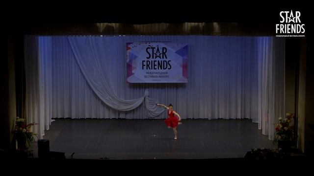 Виноградова Софья. Татарский танец с луком из балета Конёк-Горбунок. преп. А.В. Яловегина.