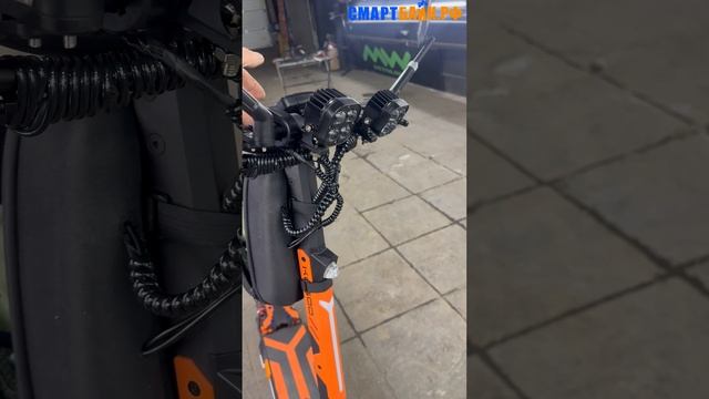Установка дополнительных фар Arctic на электросамокат Kugoo F3 Pro Max