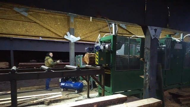 Лесопильная линия Брусовальный станок (первый запуск Беларусь)