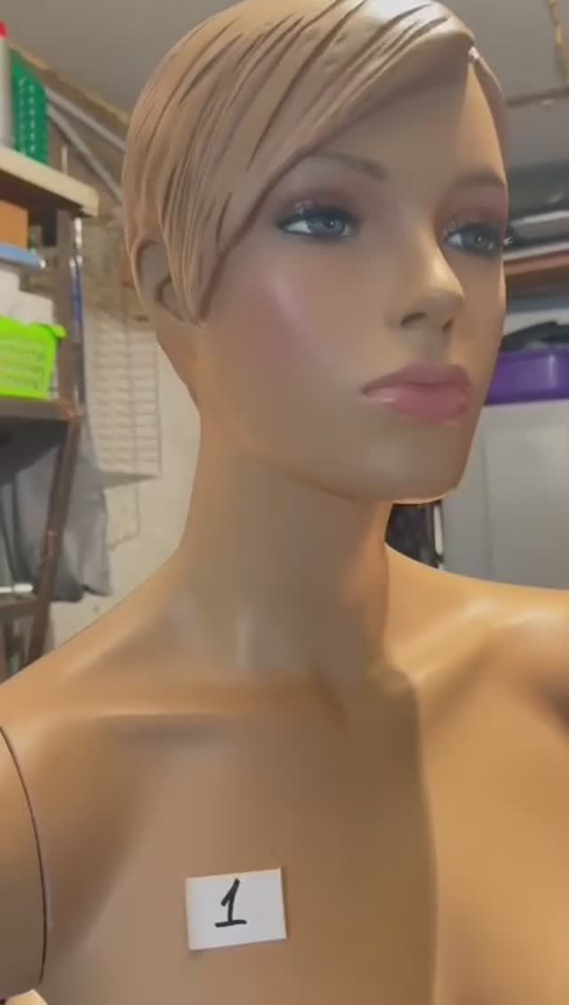 Манекен девушка