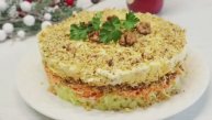 Салат "Шапка Мономаха" из простых продуктов,но Оригинальный Вкусный Новогодний/ И без мяса
