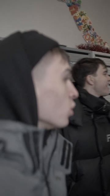 Защимить и бабки получить😅