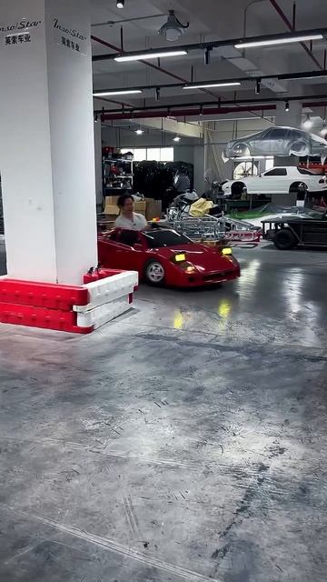 Чувак показал завод в Китае, где делают маленькие тачки специально для дрифта.  Заберите наши деньги