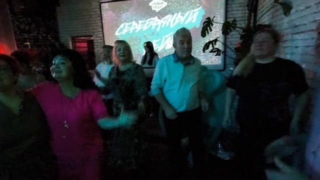 Белые розы..... 14.12.25.