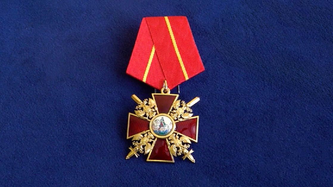 Оператору дронов, уничтожившему 5 танков и 169 машин ВСУ, вручили награду