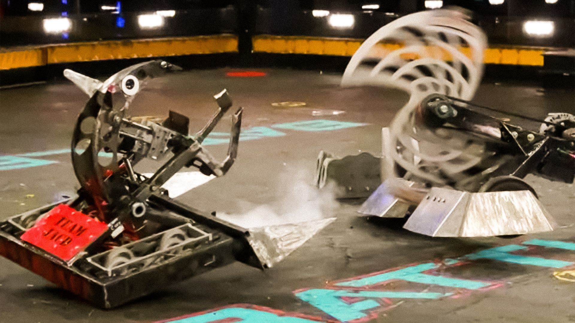 Финал «Битвы роботов» в Москве: команды из восьми стран мира определили победителя