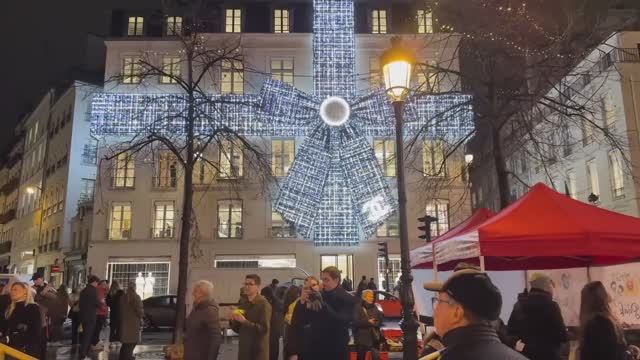 РОЖДЕСТВЕНСКИЙ ПАРИЖ  Вандомская площадь, улица Сент-Оноре, Галерея Лафайет 2024