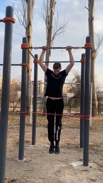 Челлендж С Резинкой #резинка #выходнадве #челлендж #воркаут