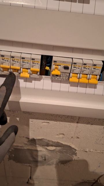 Первичный обзор электрощита в доме. г. Салават.