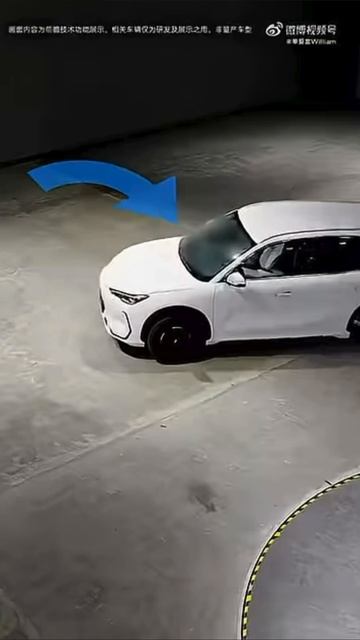 Geely опубликовали видео, в котором показали, что их электрический кроссовер Galaxy ЕХ5 имеет четыре