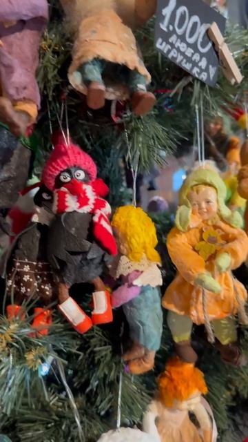 Фигурное мыло, а также елочные игрушки ручной работы от бренда «Дашино рукоделие»