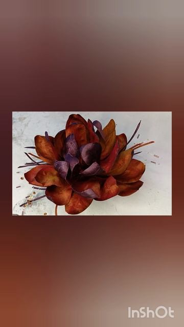 Большая брошь на платье цветок магнолия из ткани