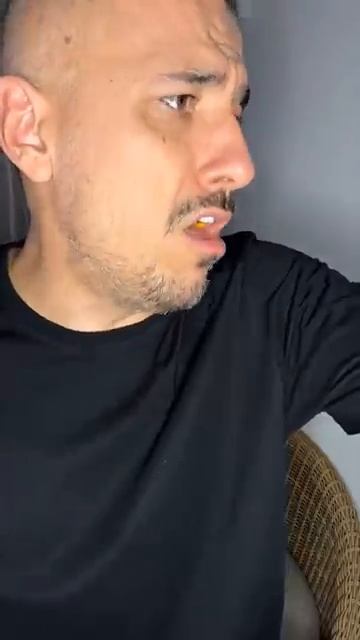 Острые Манго от любимого Эдуарда❤️🔥#юмор #смешно #смех #смешныевидео #смешноевидео #смешное #смех