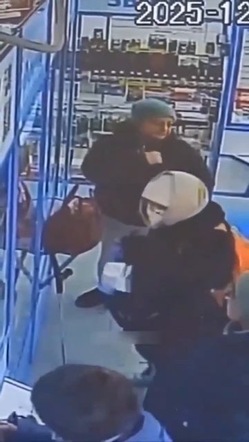 У пенсионерки в аптеке украли кошелёк с пенсией.Ущерб составил 18000₽.