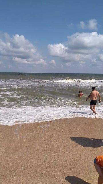 Жаркие каникулы на Азовском море в станице Голубицкая вода +27°С