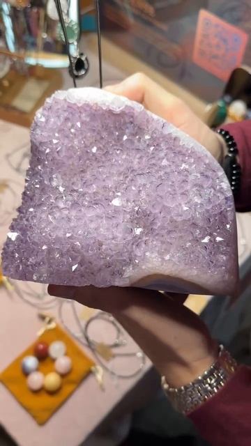 Аметист весом 7,5 кг и стоимостью 35000 рублей продает мастерская Sense на нашем маркете