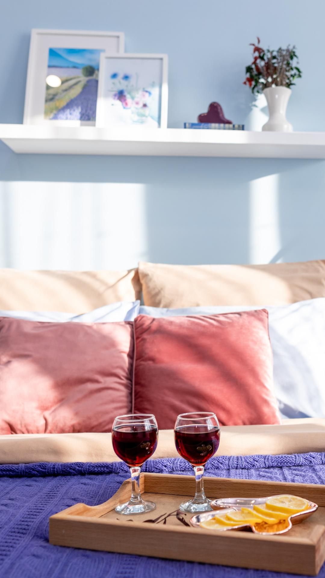 Квартира посуточно в Красноярске «Планета» на Взлетке  Преображенский  Apart Royal «Амиго»