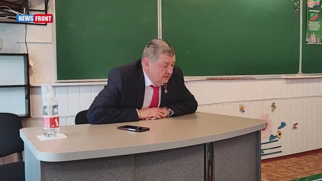 Острые вопросы и честные ответы: Глава Горловки провел встречу с населением