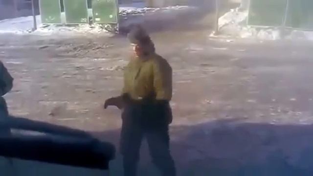 Солдат танцует под gangnam. #80
