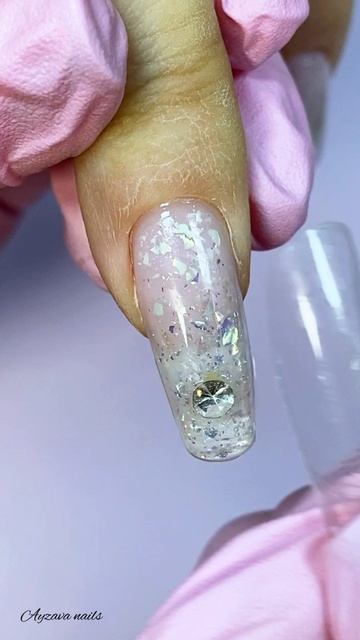 Лучшие друзья девушек...

#маникюр #ногти #наращивание #стразы #протвино