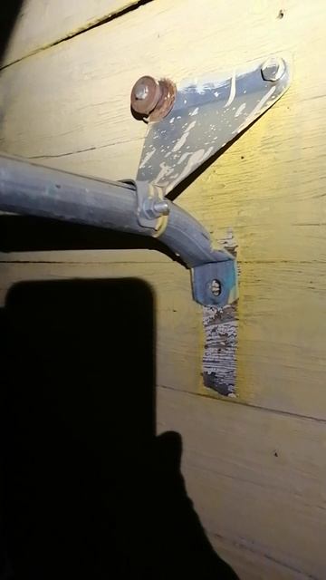 Нет сигнала - нужно проверить крепеж антенны.