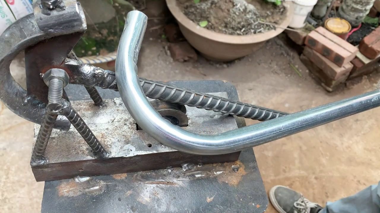 Ручной мини трубогиб