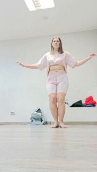 Волна животом. mp4