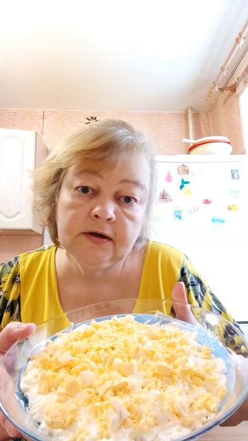 Салат "мимоза" из консервы сельдь