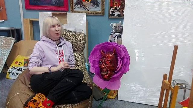 В МАСТЕРСКОЙ ХУДОЖНИКА ЕВЫ ИЛЬВЕС. ПРОЕКТ "ТВОРЧЕСКАЯ КУХНЯ"