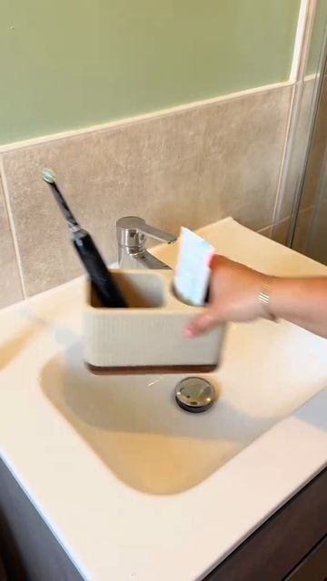 Уборка в маленькой, но очень важной комнате)