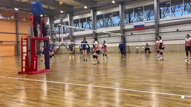 В Перми прошли соревнования по женскому волейболу среди колледжей