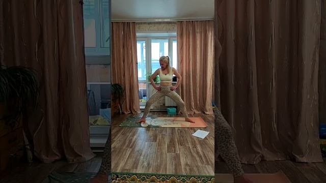 Практика для продолжающих.Цель - Эка Пада Каундиниасана 1.mp4
