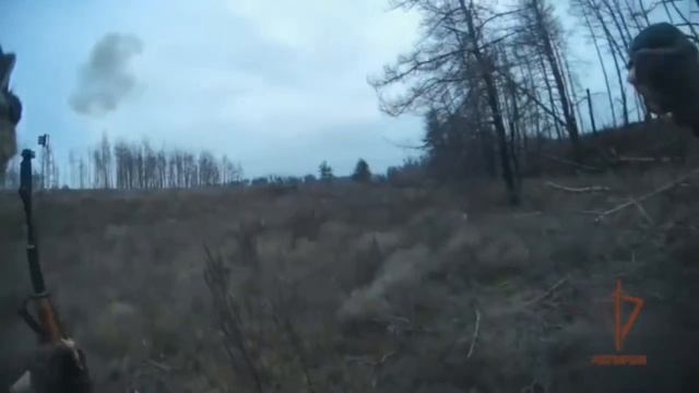 Будни войны.🇷🇺Наш боец точными выстрелами уничтожает вражеский беспилотник…🇺🇦