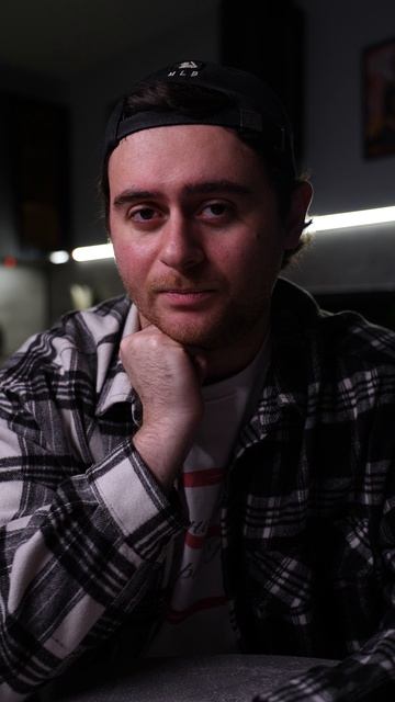 ❌ Снимать кино - долго и сложно!