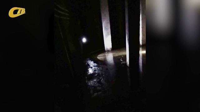 ЖИЛЬЦЫ ДОМА №9 ПО ДЕТСКОМУ ПЕРЕУЛКУ ПОЖАЛОВАЛИСЬ НА ЗАЛИВАЕМЫЙ ВОДОЙ ПОДВАЛ