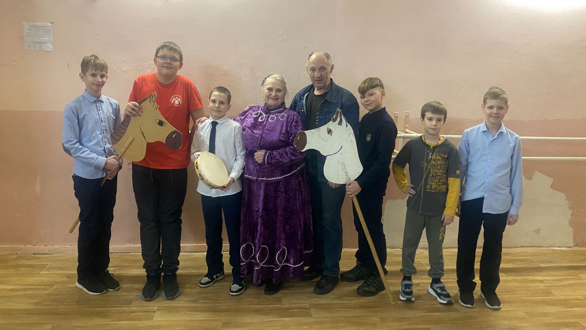 2025.12.12. Первое занятие Станичников по изучению казачьих танцев и песен