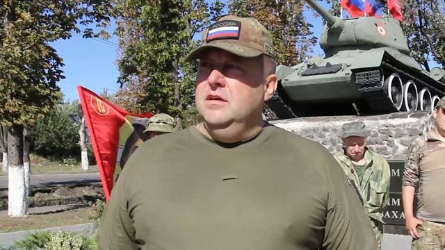 Военнослужащие Донецкого батальона рассказали что для них значит 81 год освобождения ДОНБАССА!