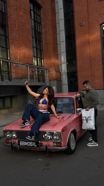 Рэп исполнительница коллаба