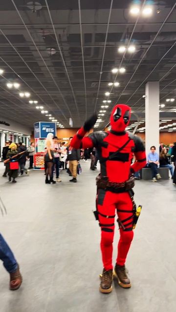 Танец Дэдпула и Фэйк Росомаха