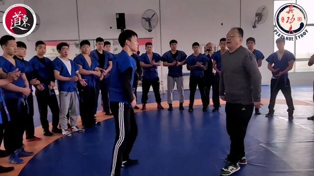 Мастер Тань Цян. Подробно о каждом движении #Реальноегунфу #ушу #боевыеискусства #шуайцзяо