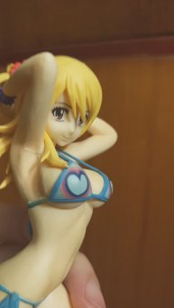 Аниме фигурка Люси Хартфилия