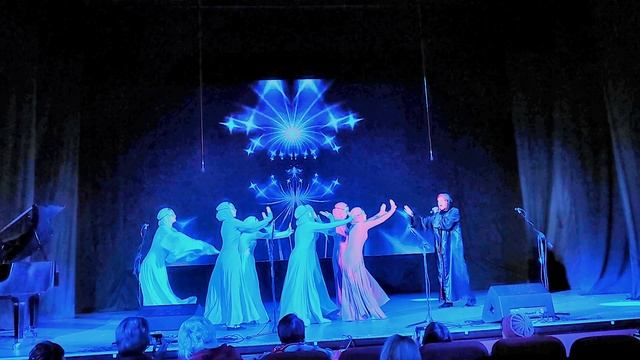 Владимир Волынкин и театр моды Престиж-До предела (День Пожилого человека 01.10.2025)