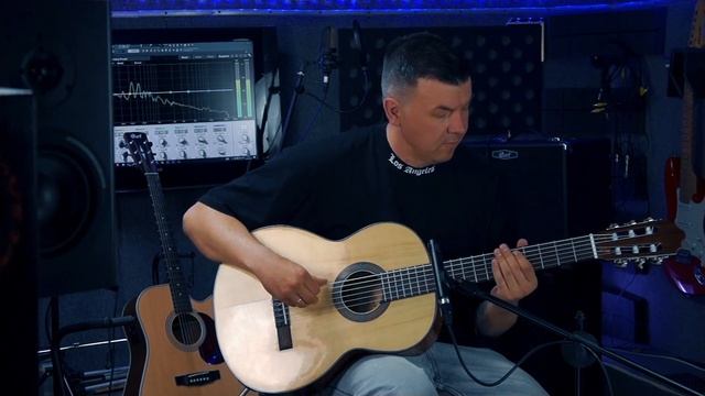 шестиструнный акустический бас