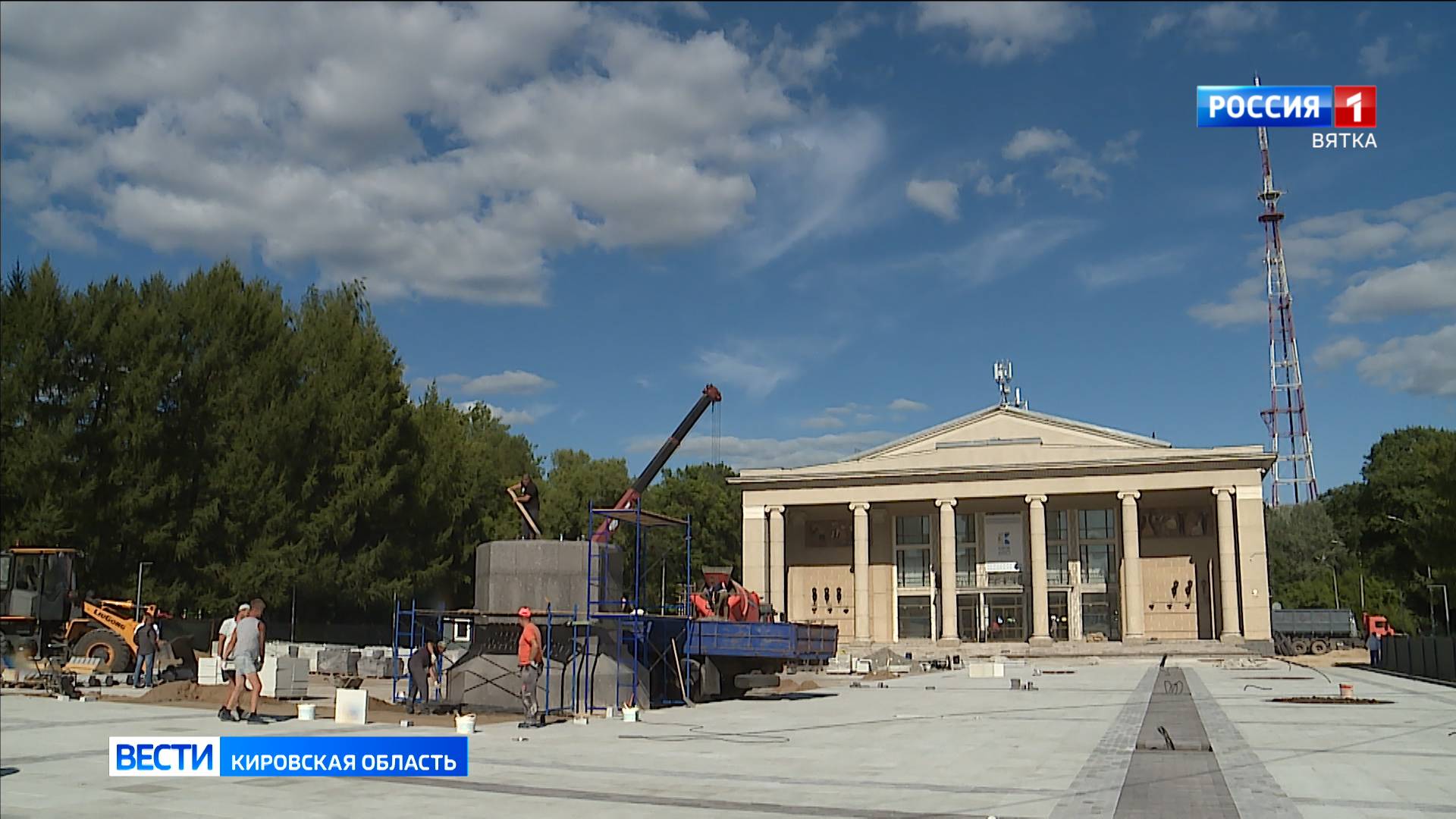У филармонии сделали постамент для памятника Александру Невскому
