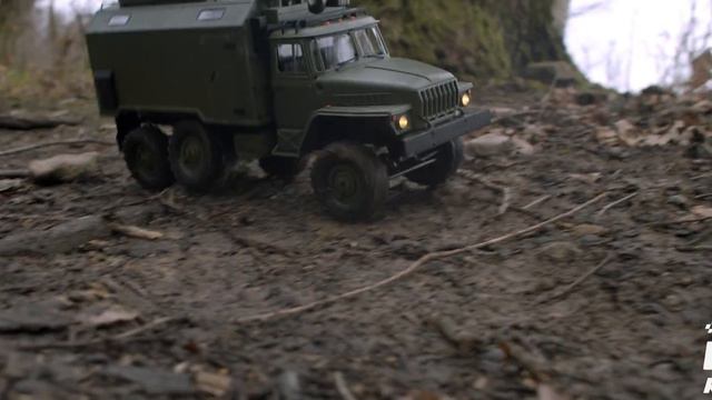 URAL 6x6 A MZ-ARMY TRUCK M35 // RCobchod.cz