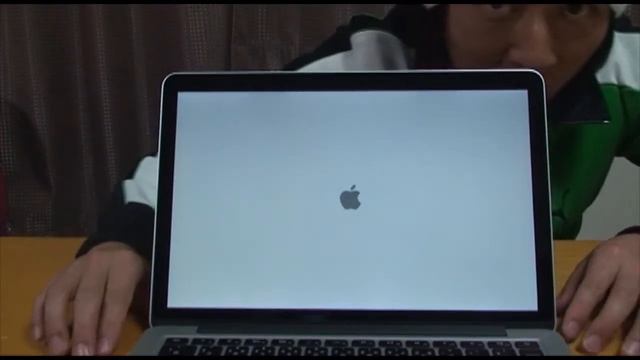 Apple MacBook Pro Retina (Late 2013)を本意気でポチってみました！ Part3　起動させたった!!