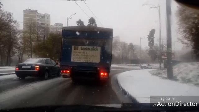С ПЕРВЫМ СНЕГОМ!!!!!