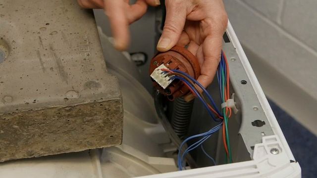 Comment Identifier les codes erreurs sur un Lave-Linge Hotpoint ou Indesit